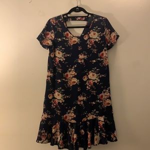 Feminine Floral Dress with Chic Bottom Ruffle!